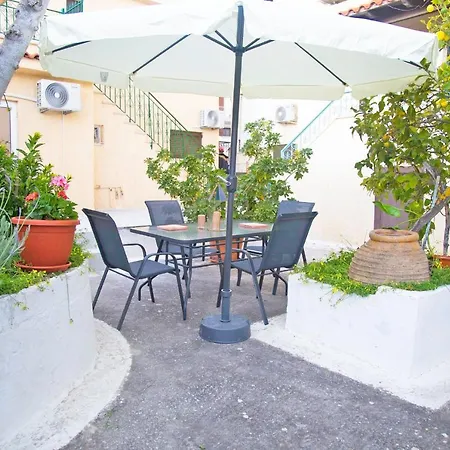 Art Appartement Areópoli